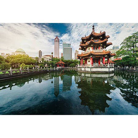 RT Dallas to Taipei Taiwan $854 Airfares on United or Delta Air Lines BE with 1 Free Checked Bag (Spring Travel March - May 2025)