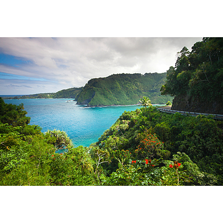 RT Phoenix to Kahului-Maui Hawaii or Vice Versa $264 Nonstop Airfares on American or Southwest Airlines BE (Travel August - November 2025)