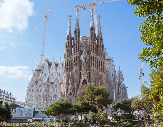 San Francisco to Barcelona Spain $281 RT Nonstop Airfares on Iberia Airlines (Limited Travel October-December 2020)
