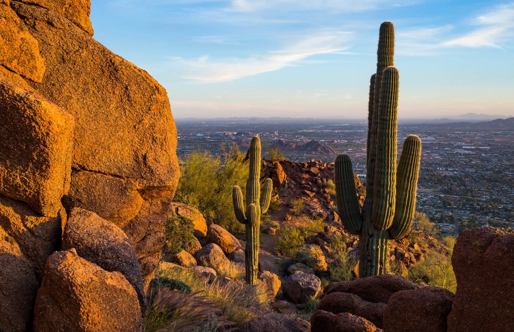 Minneapolis to Phoenix or Vice Versa $127 RT Nonstop Airfares on American Airlines BE (Travel October - February 2021)