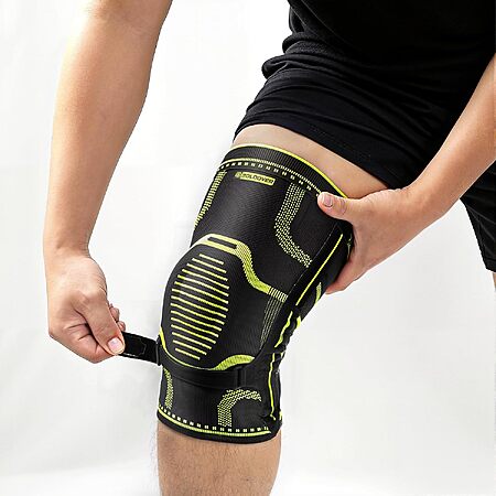 SOLOEVER Compression Knee Brace w/ Side Stabilizers, Gel Pad & Adjustable Patella Strap (S-XXL)