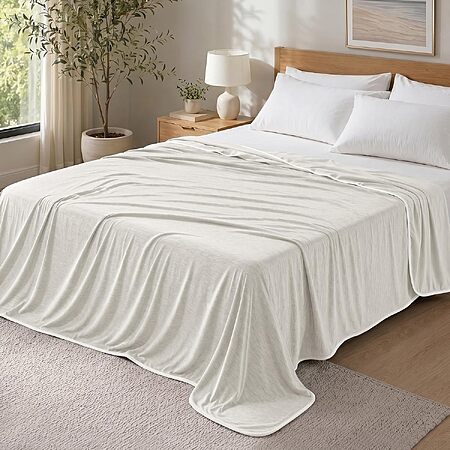 Prime Members: 108" x 90" PHF Double-Sided Q-Max 0.46+ Cooling Blanket (Various) $15.90 + Free S&H