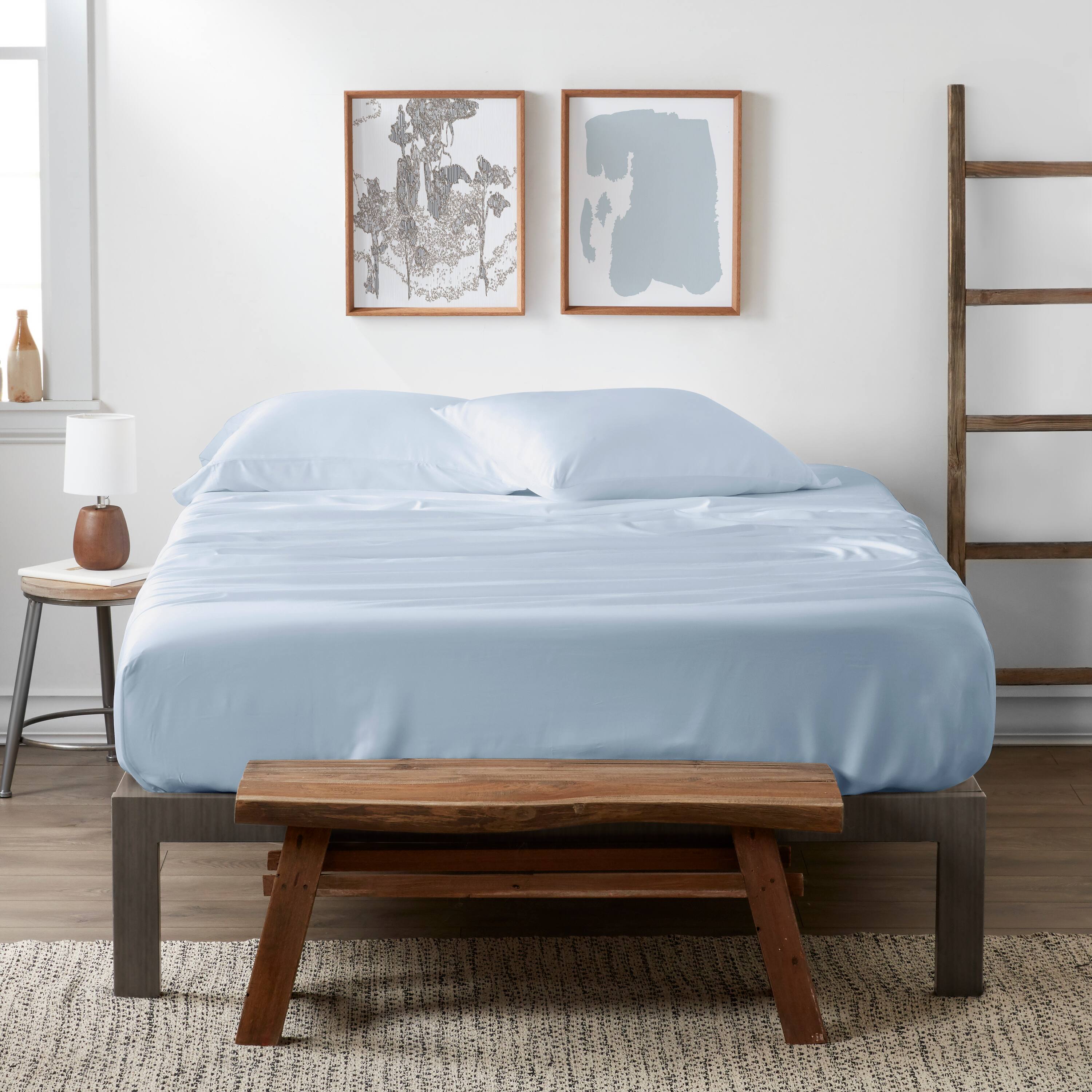 Linens & Hutch Luxury Bamboo 4-Piece Solid Sheet Set: Starting from $52.15 + Free Shipping!