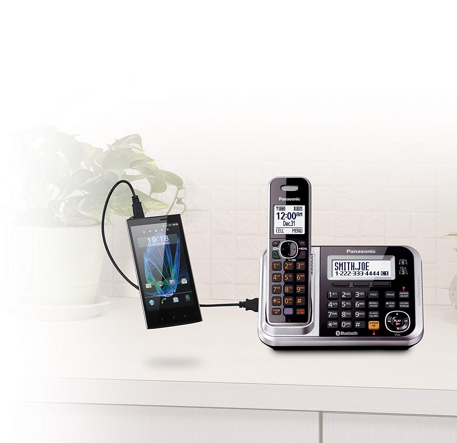 Panasonic Bluetooth Cordless Phone KX-TG7875S Link2Cell with Enhanced Noise Reduction & Digital Answering Machine - 5 Handsets (Black/Silver) $98