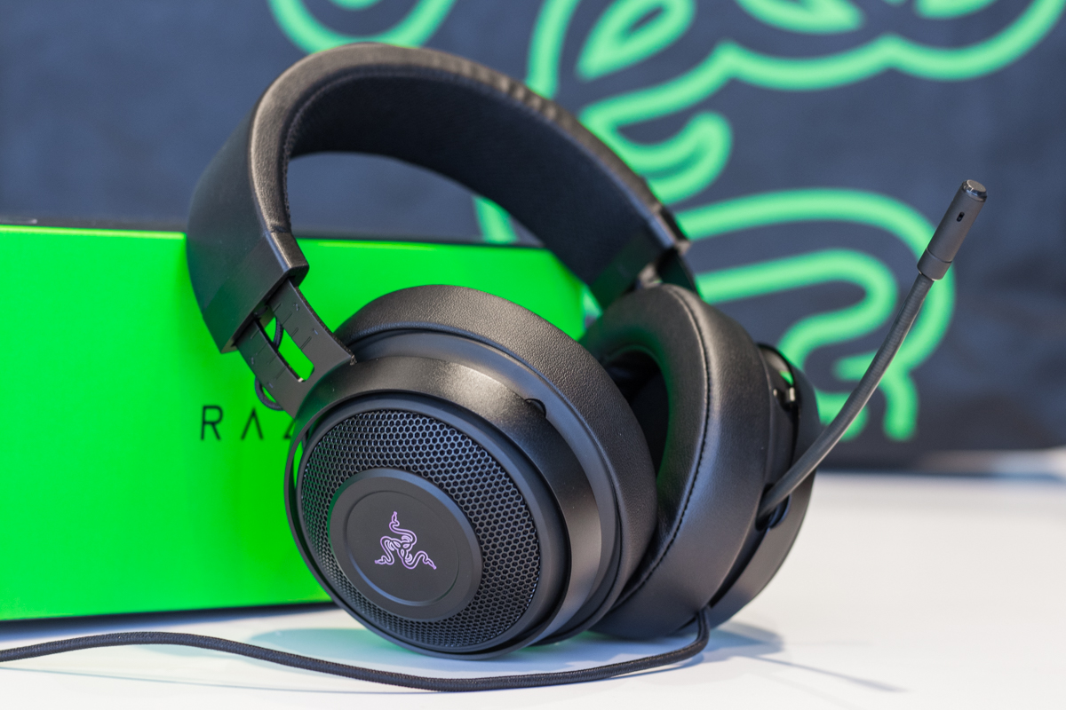 Razer Kraken 7.1 V2 Gaming Headset Review: Long-Lasting Comfort, Immersive  Sound - Slickdeals