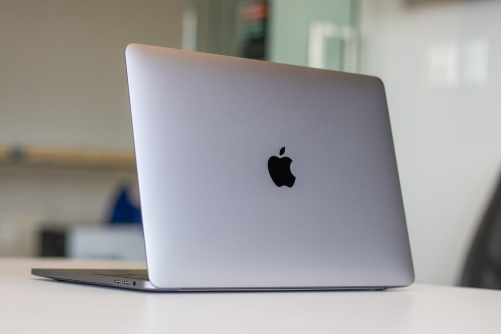 macbook pro review 13 inch 2018 excellent performance slim frame