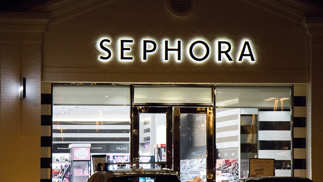 Sephora’s Black Friday Hours Mean A Midnight Shopping Spree Sephora’s Black Friday Hours Mean A Midnight Shopping Spree new foto Sephora’s Black Friday Hours Mean A Midnight Shopping Spree Sephora’s Black Friday Hours Mean A Midnight Shopping Spree new picture