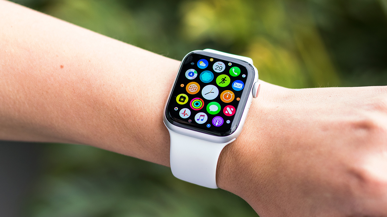 iwatch 4 deals black friday