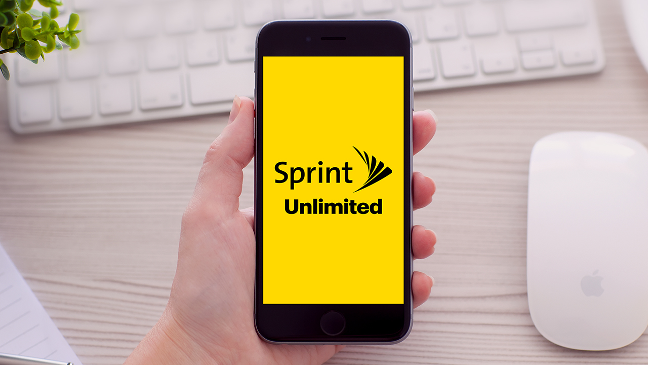 Last Call Sprint S Free Year Of Unlimited Service Promotion Is