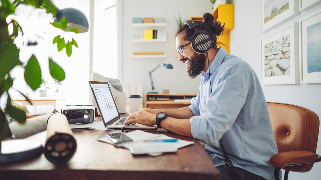 freelancer working