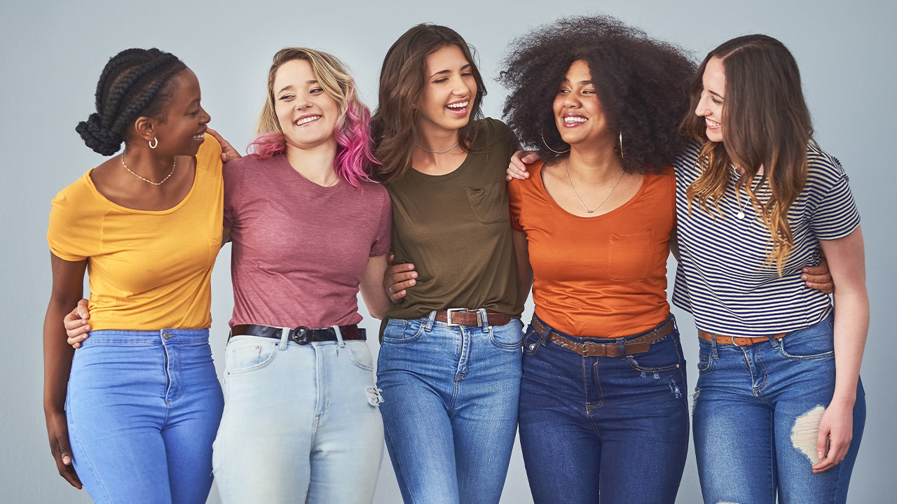 diverse-group-of-young-women-smiling