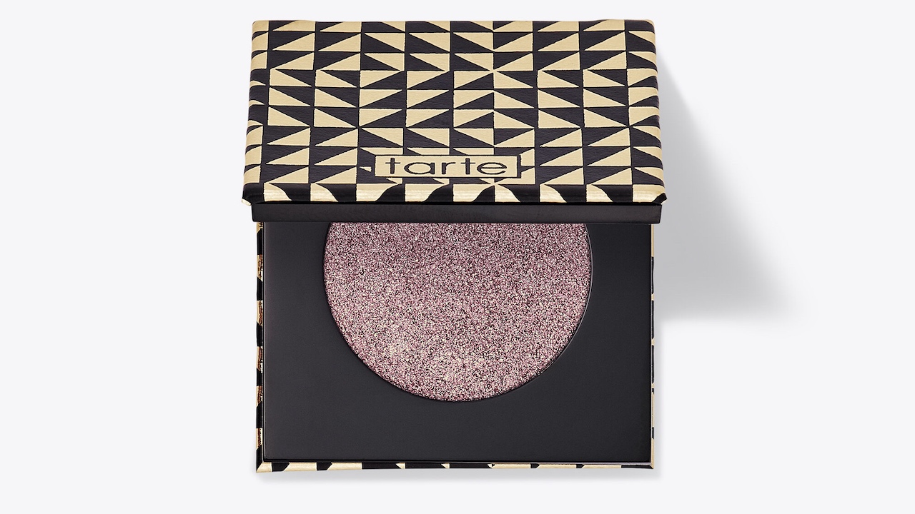 tarte cosmetics shimmery eye shadow in plum