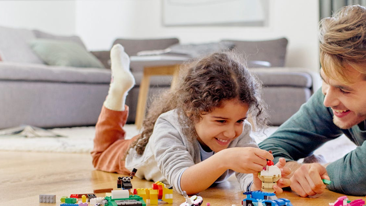 adult-and-child-playing-with-legos