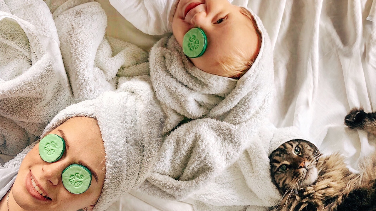 mom and baby and pet family at home relaxing spa day