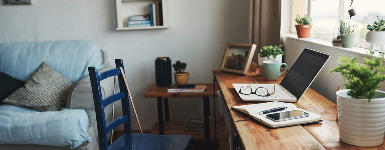 home-office-desk-space