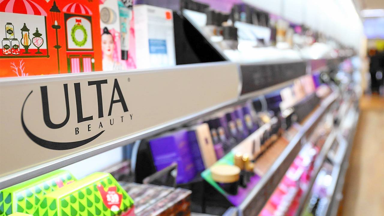 inside the Ulta beauty store for 21 days of beauty sale