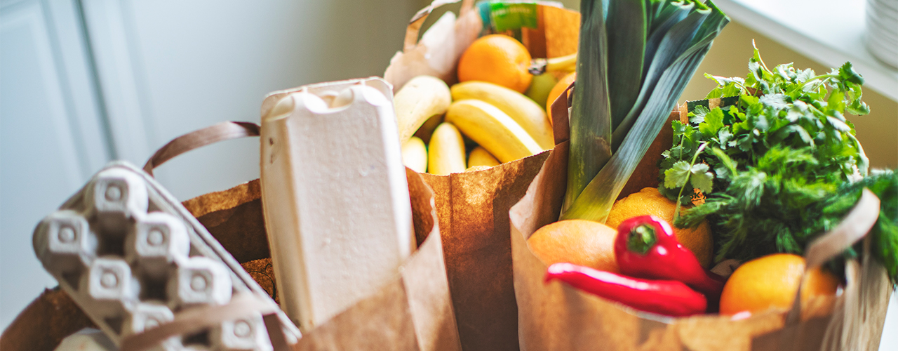 iStock-yulkapopkova food delivery perishables groceries