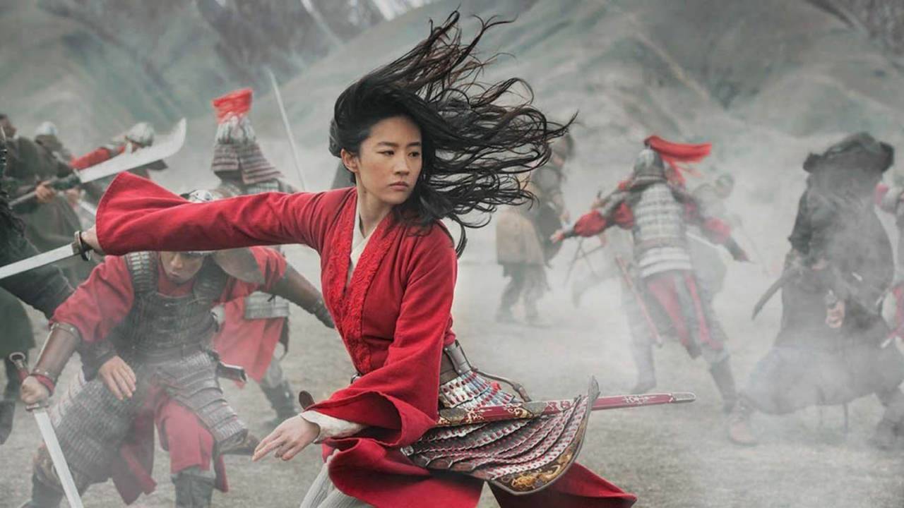 still-frame-from-live-action-disney-mulan-remake-mulan-on-the-battlefield