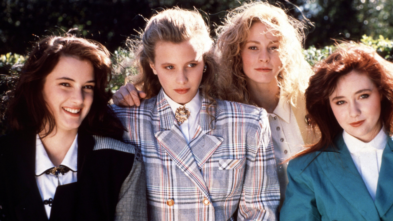 main-cast-of-heathers-standing-next-to-each-other