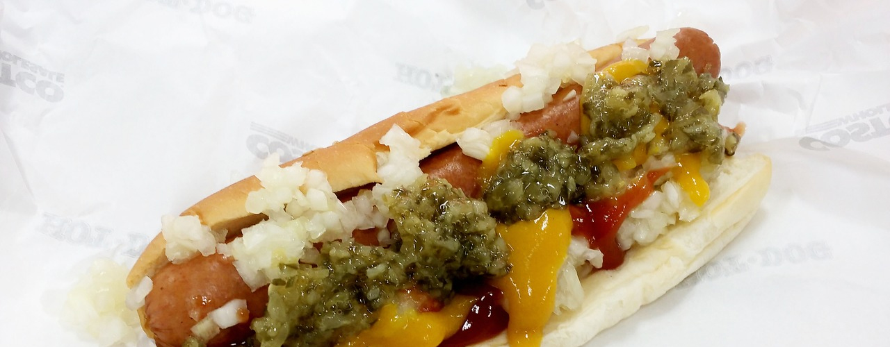 costco-hot-dog-on-wrappin
