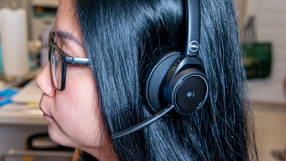 dell premier wireless anc headset in use