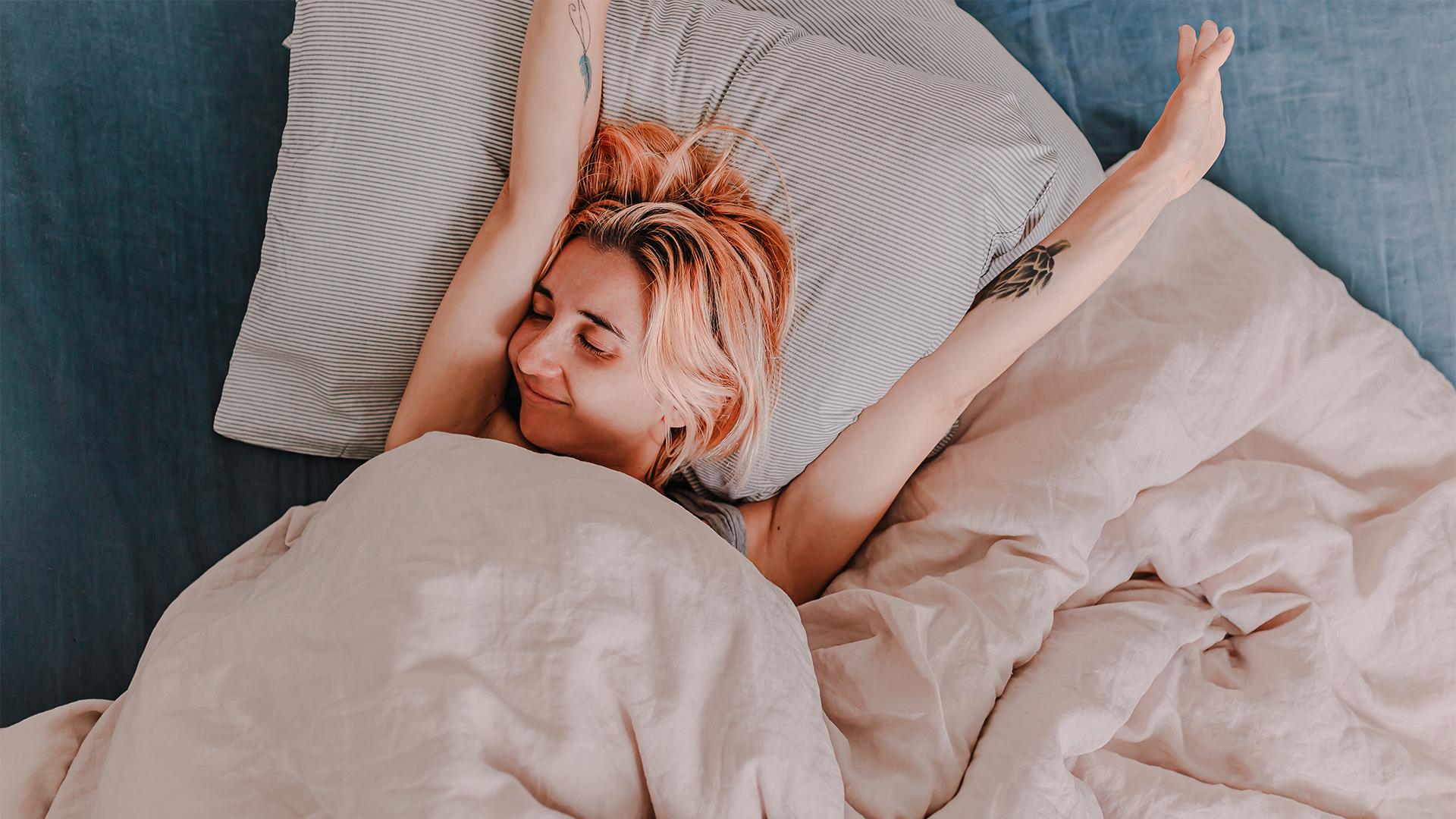 pillow-person-female-morning-bed-woman-attractive-relax-white-bedding-smile-rest-young-happy-home