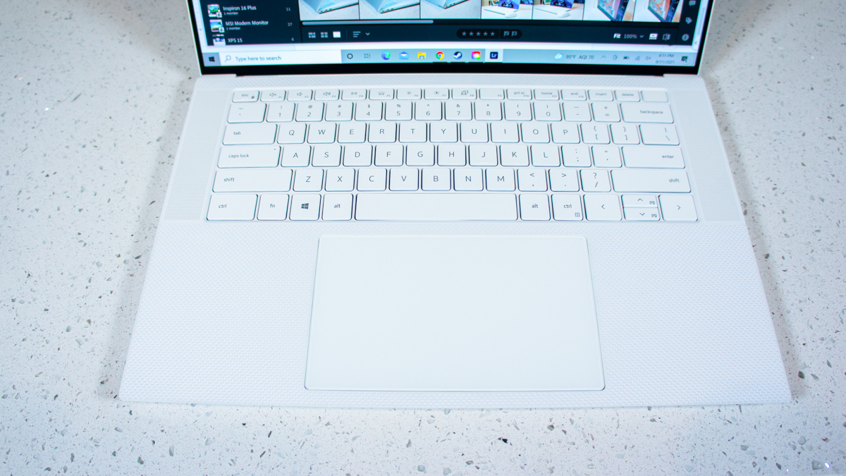 dell xps 15 laptop keyboard and track pad