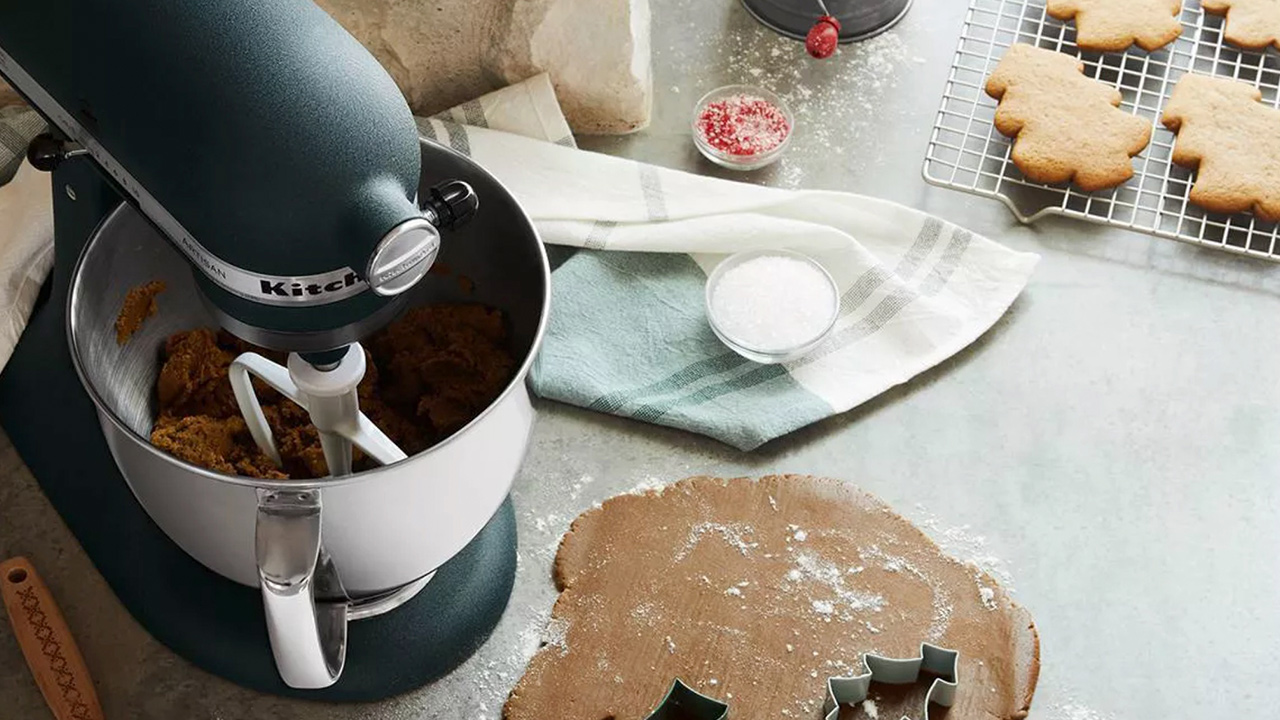 Kitchenaid Standup Mixer Is On Sale Just In Time For Holiday Meals 2021